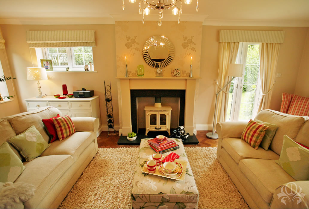 Living room of Victorian detached house in Surrey, featured in the magazine 25 Beautiful Homes