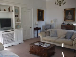Hampton House Interior Design - Lounge with Bespoke Wall Furniture